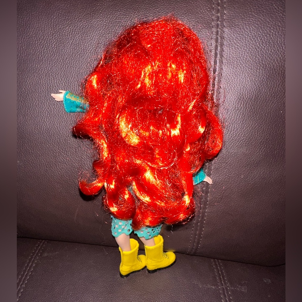 Disney Princess Royal Shimmer Merida Fashion Doll 11 Inch Yellow Boots SO CUTE - Picture 5 of 6